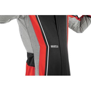 Kombinezon dziecięcy SPARCO SUPERLEGGERA-K FIA 8877-2022 czarno-czerwony